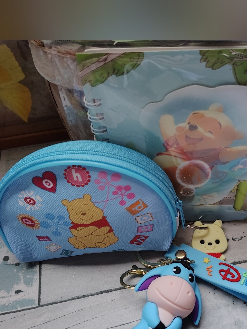 🍯Winnie The Pooh "Eeyore" Gift Set (Keychain/Coin Pouch/Notepad)